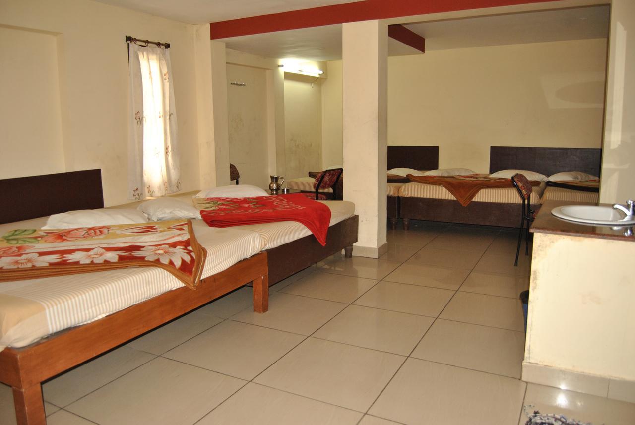 Ezhil Residency Hotel Kodaikanal Eksteriør billede