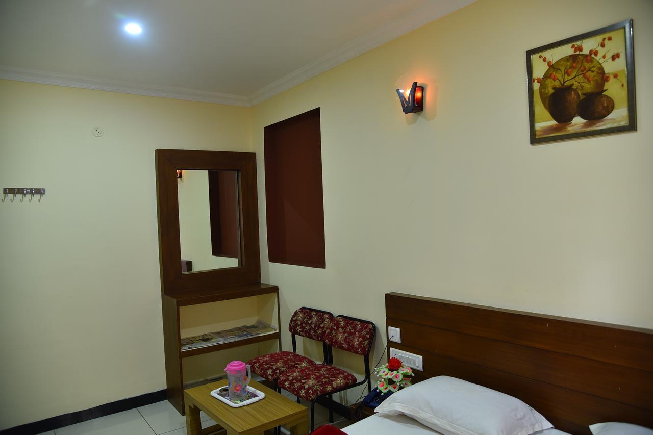 Ezhil Residency Hotel Kodaikanal Eksteriør billede